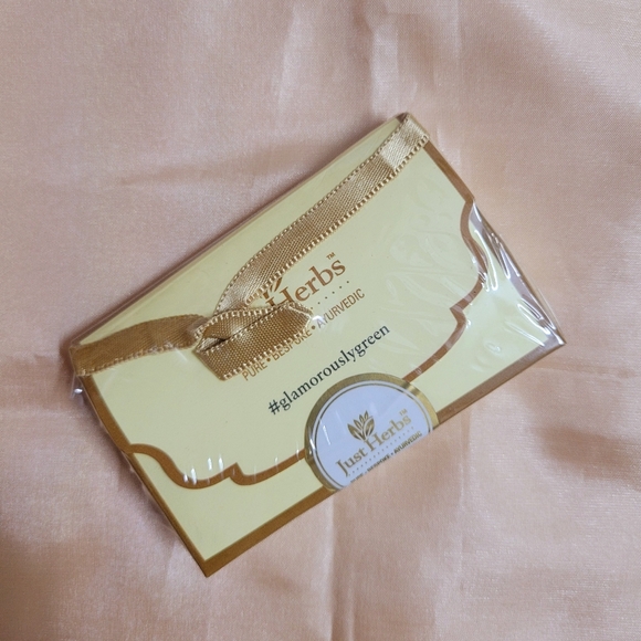 Just Herbs Mini Lipsticks - 16 - Picture 2 of 5